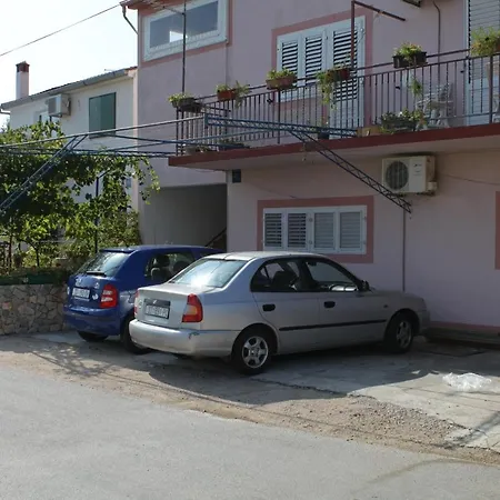 By The Sea Tkon, Pasman - 341 *